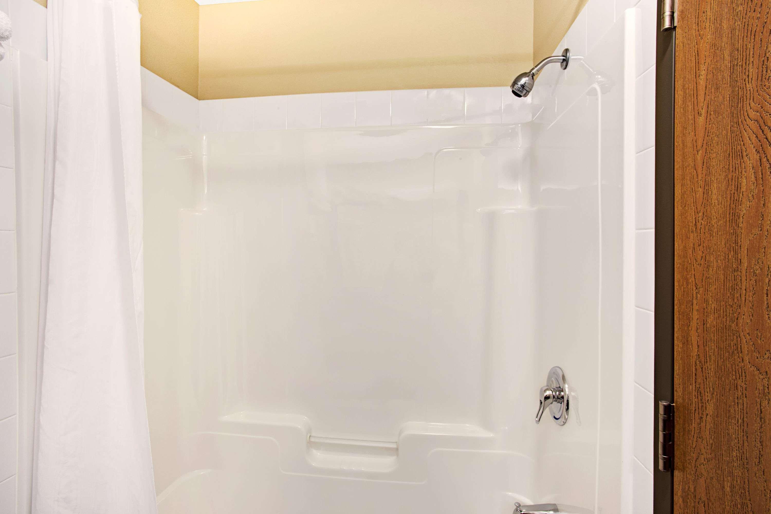 Hotel Super 8 By Wyndham Lachenaie/terrebonne