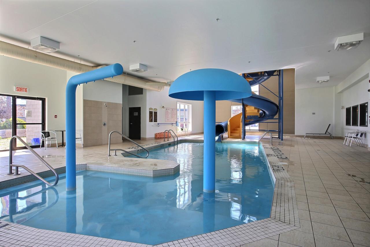 Hotel Super 8 By Wyndham Lachenaie/terrebonne